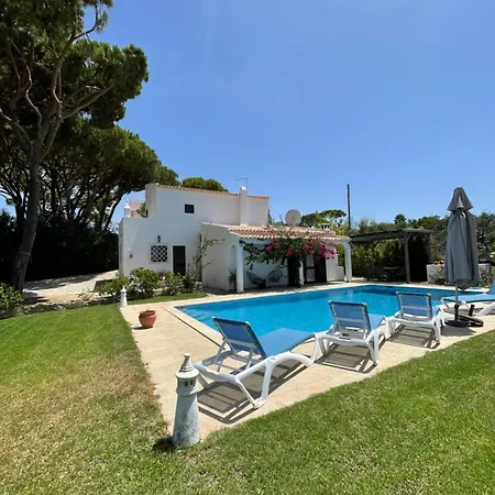 Estrela Villa *